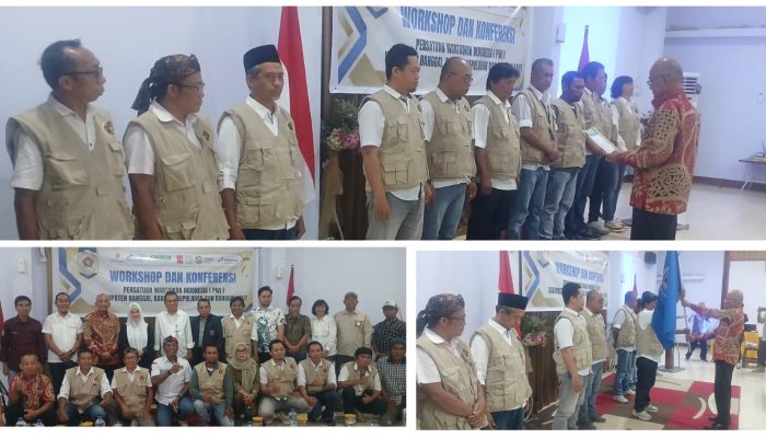 Abdul Saleh Ucapkan Terima Kasih Pada Iskandar Djiada Saat Terima Bendera PWI Siap Berkibar di Banggai